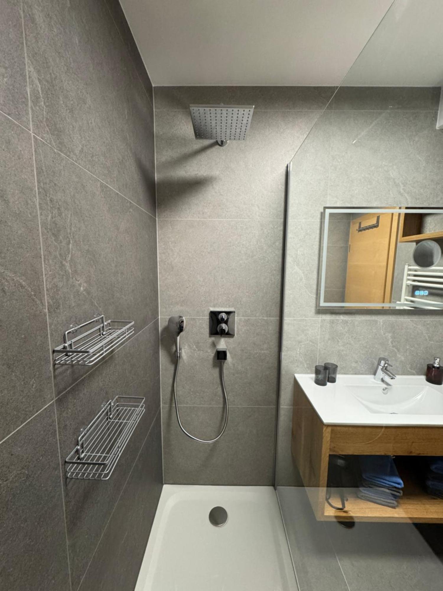 Ferienwohnung Walder Mayrhofen Bagian luar foto