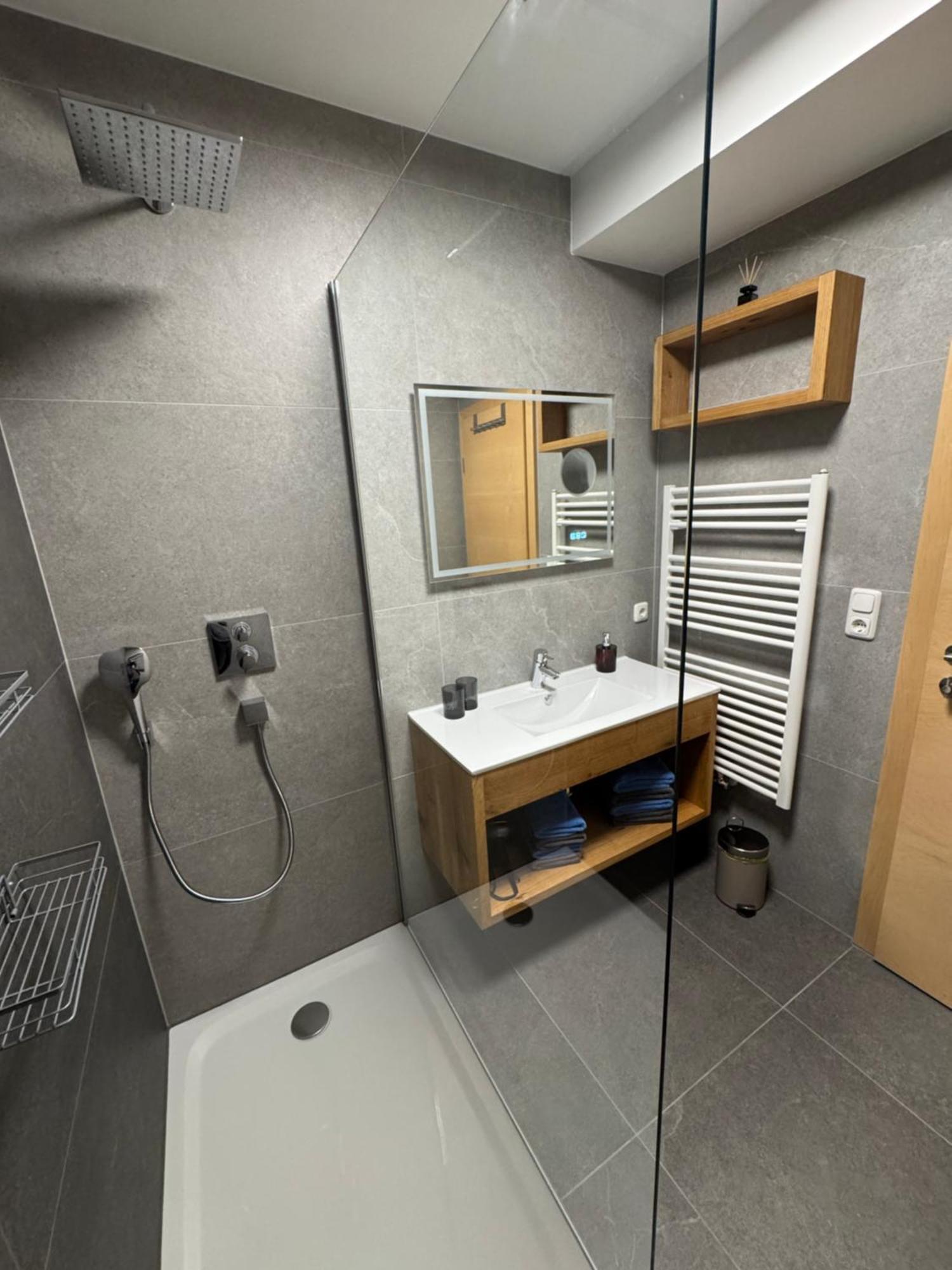 Ferienwohnung Walder Mayrhofen Bagian luar foto